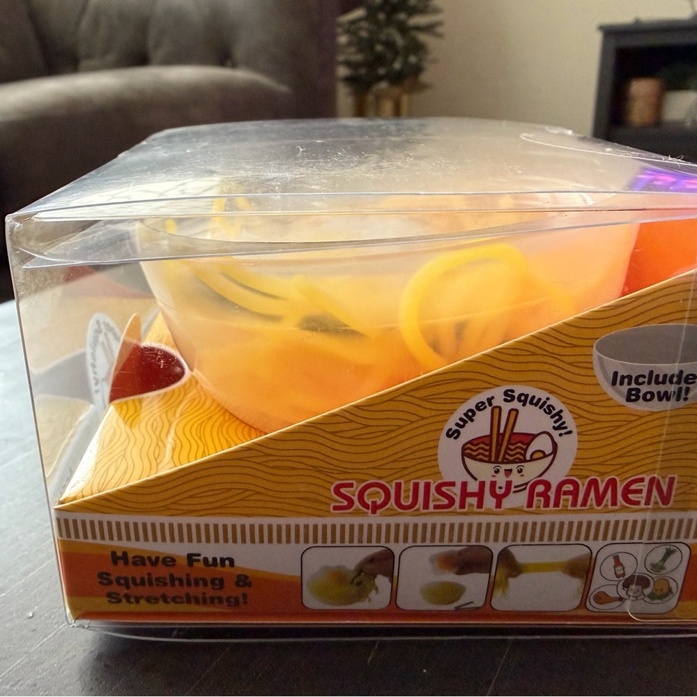 VIRAL Ramen Noodles Squishy - Picture 3 of 5